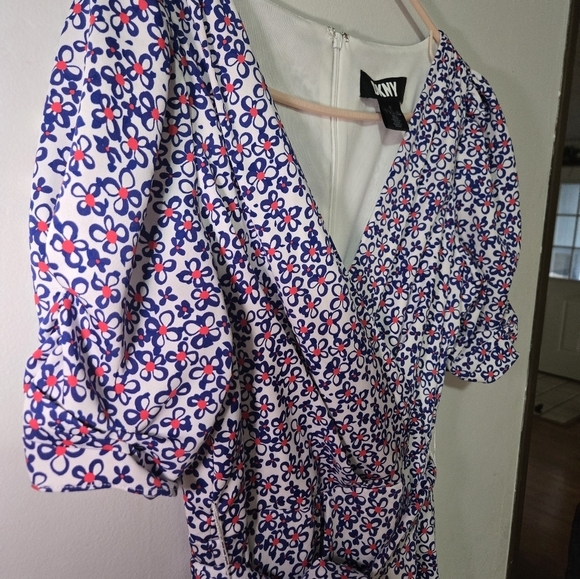 DKNY Floral Print Faux Wrap Iris Dress Multi Color Blue And Red Size 6 - Picture 10 of 11